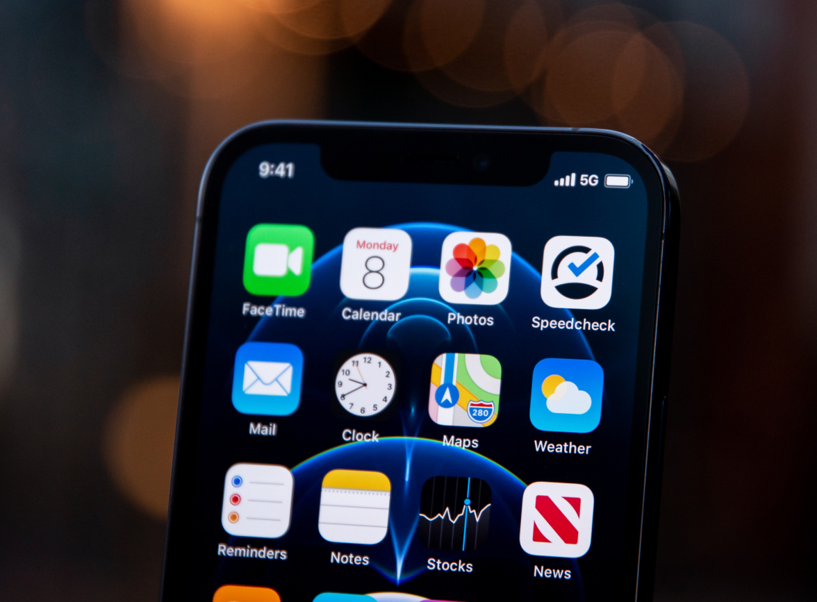 海南苹果手机维修分享为什么 iPhone 12 在冬季会自动关机 