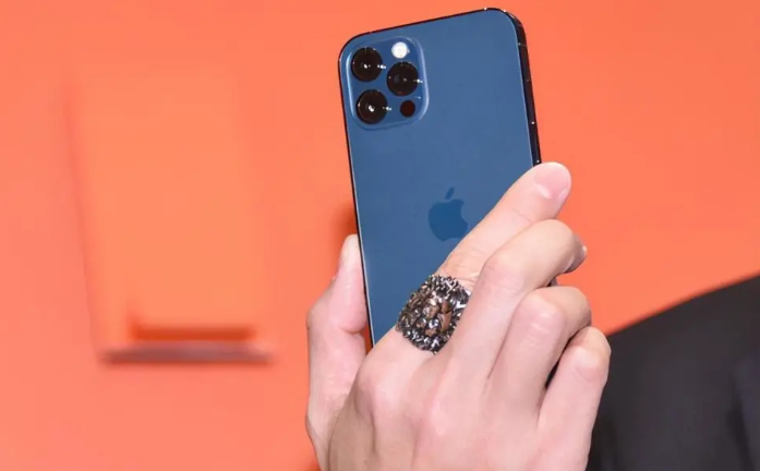 海南苹果手机维修分享iPhone12系列重启方法教程 